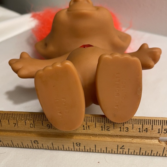 Vintage Treasure Troll Doll w/ Cheerleading Outfit - Picture 7 of 9